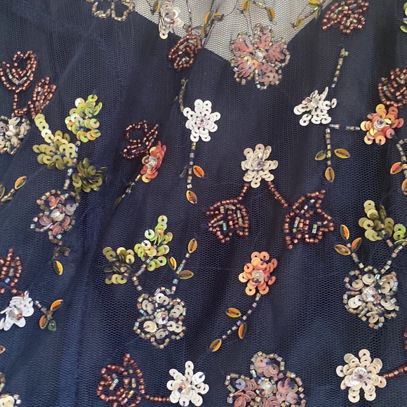 Occasion by Dex embroidered Dress size L(8US) - Picture 2 of 8